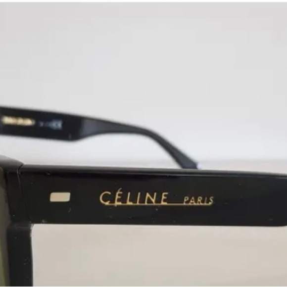 CELINE
Rectangular cat-eye sunglasses. Minimal signs of wear. - Picture 5 of 11